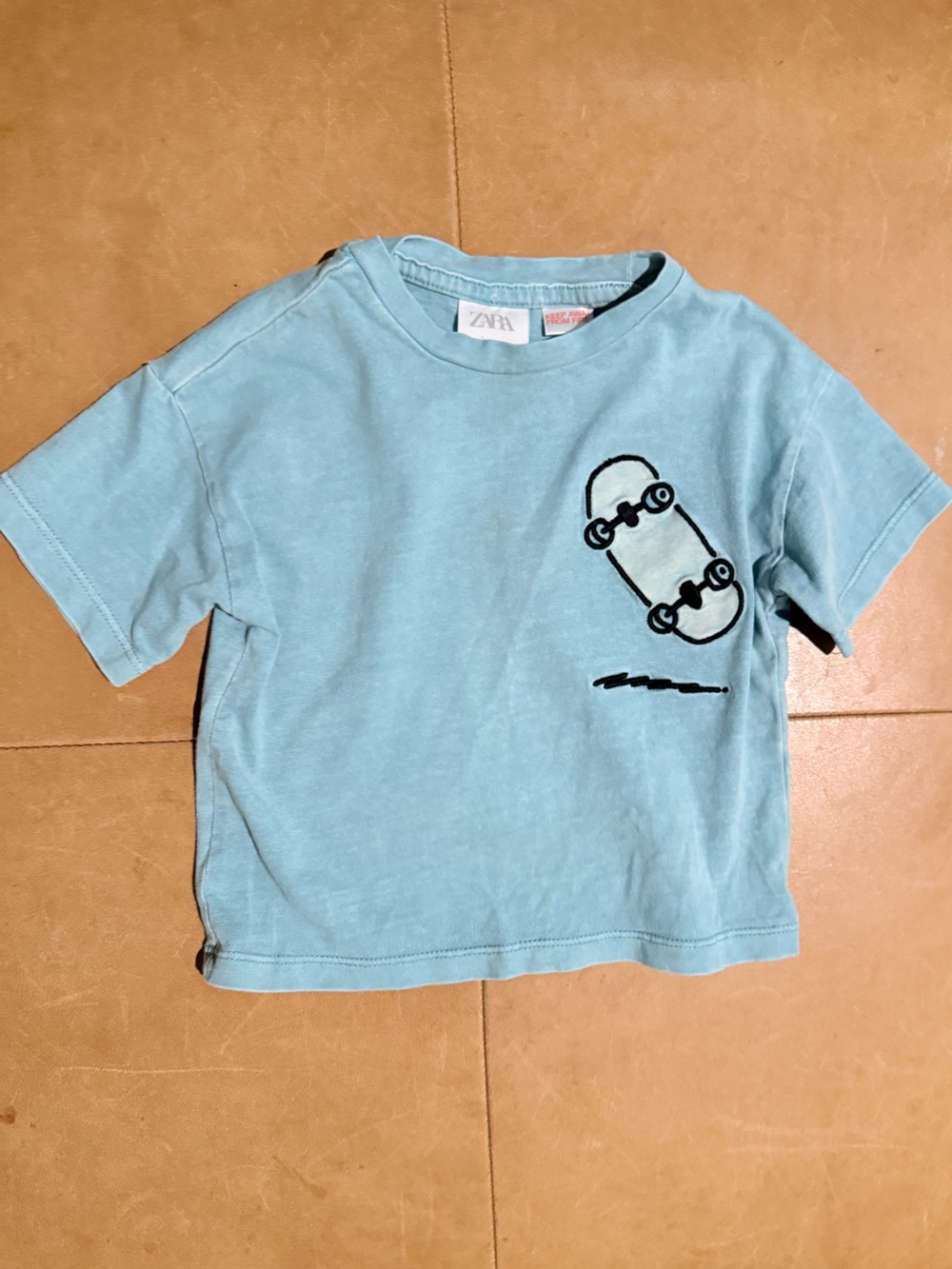 💙$5 FLASH SALE💙 Zara Skateboard Top 9-12M